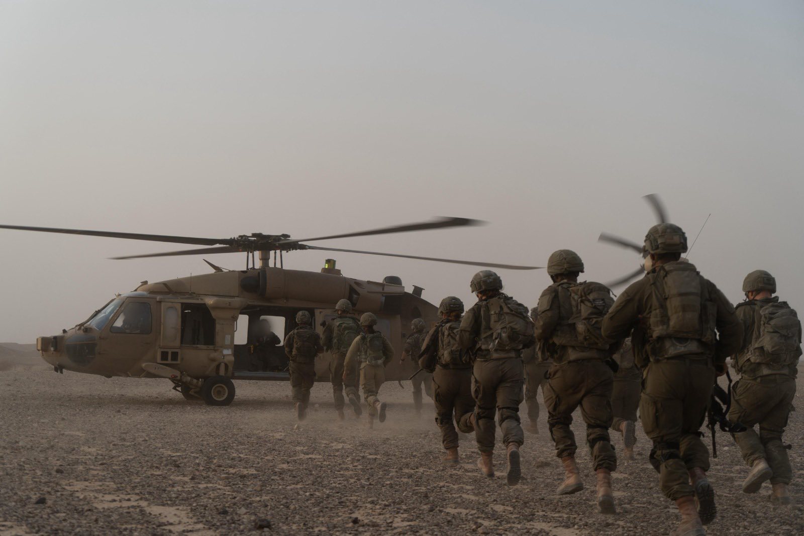 Izraeli rrit buxhetin e mbrojtjes në 34 miliardë dollarë