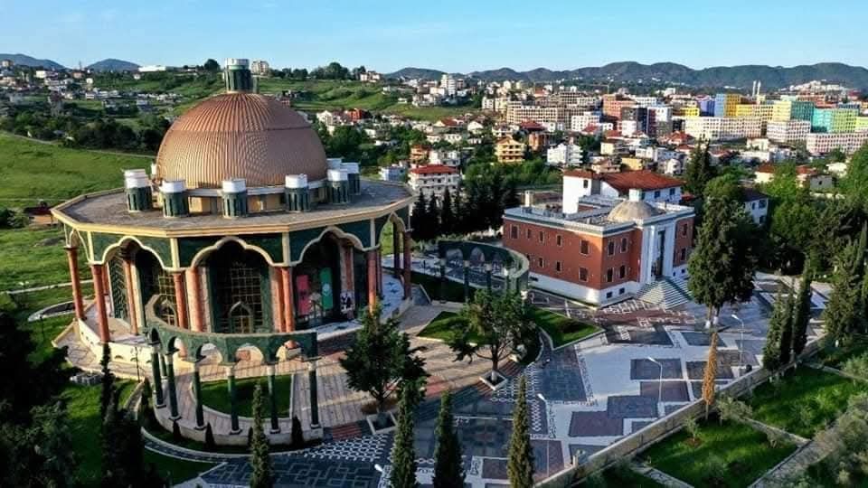 Turqit bektashi: Jo Shtetit Bektashi në Shqipëri