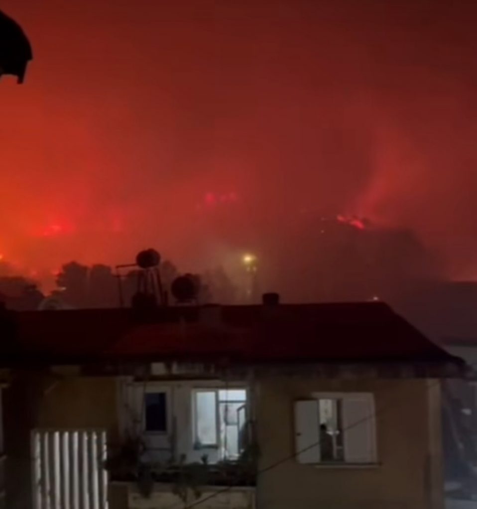 Zjarri “pushton” jugun e vendit