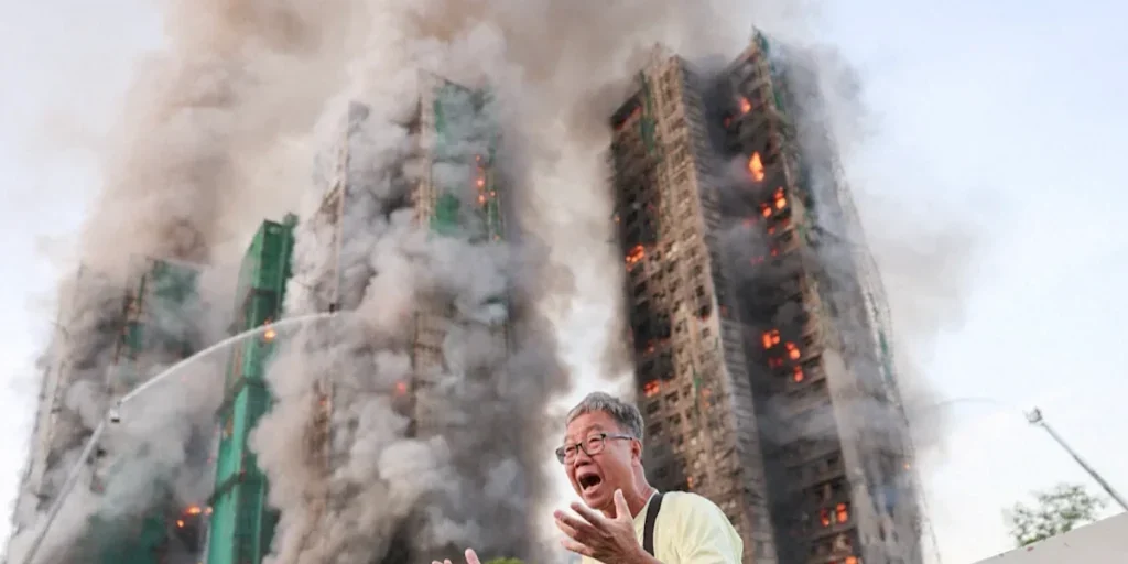 Hong Kong, 83 të vdekur dhe 250 të zhdukur pas zjarrit në një kompleks banimi