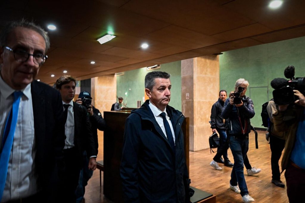 Francë, kryebashkiaku dënohet për shantazh me video intime