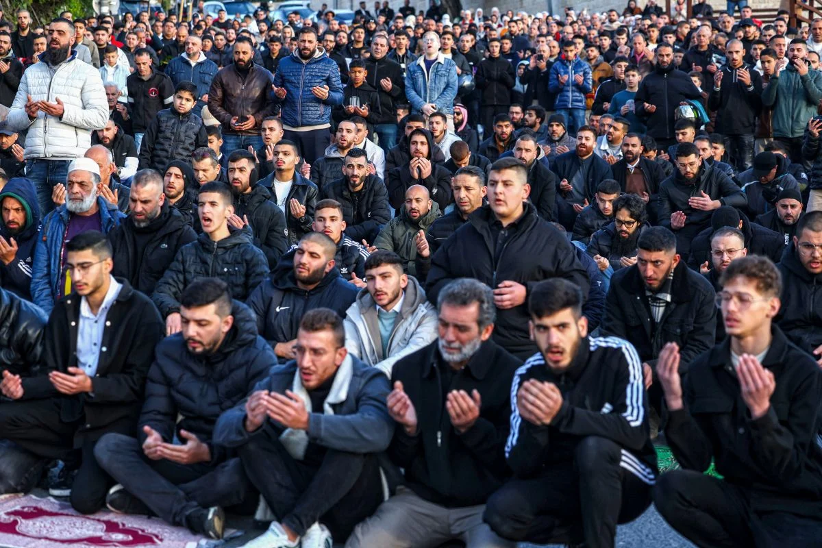 Izraeli ndalon faljen e Fitër Bajramit në Al-Aksa për arsye sigurie