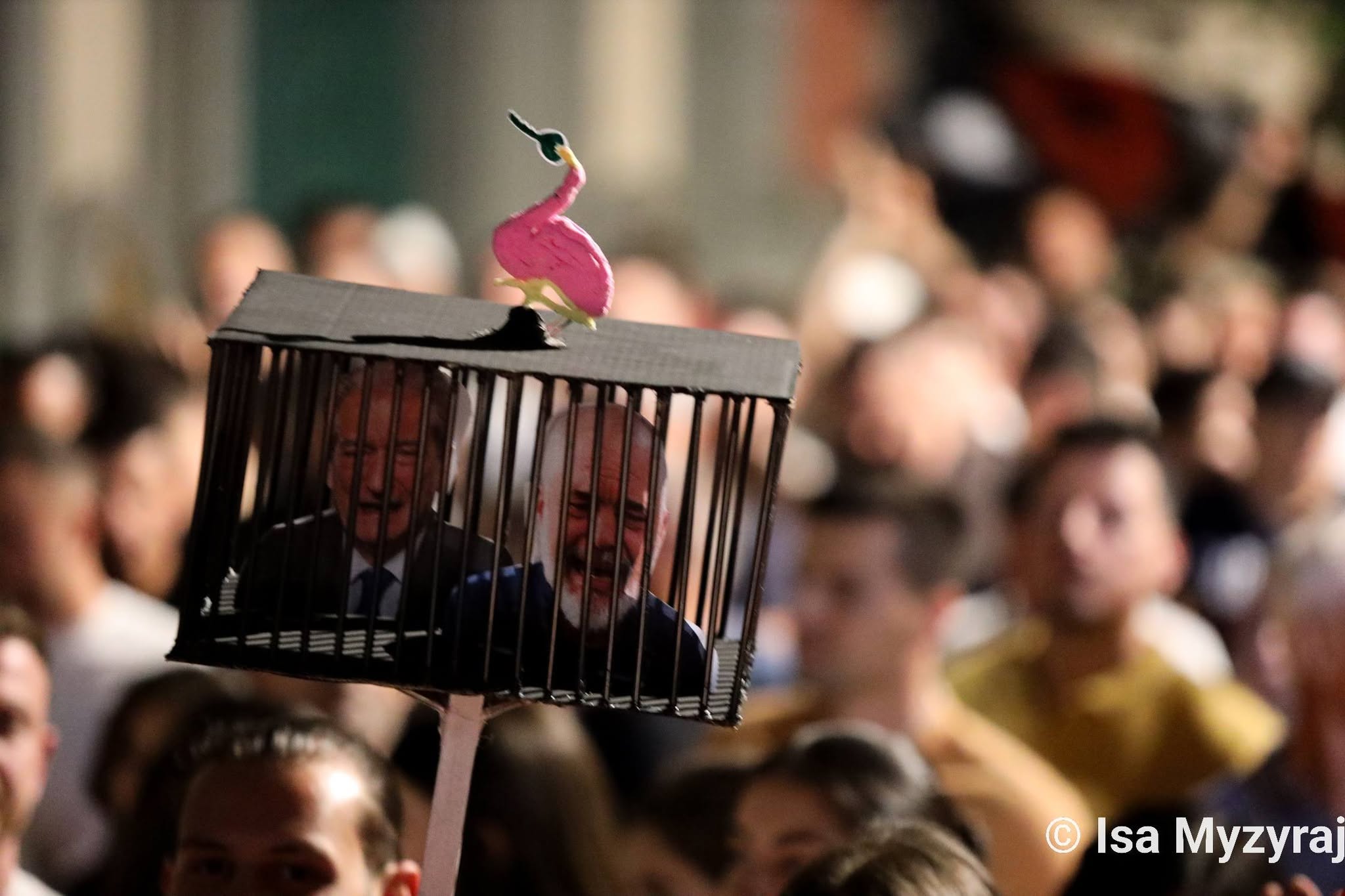 Protesta për Zvërnecin në ditën e 15-të, kërkohet largimi i qeverisë